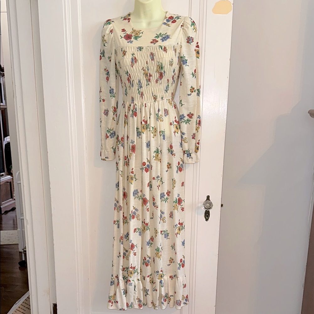 Vintage 70s Sunny Lee Brand Floral Long Sleeve Smocked Front Maxi Dress